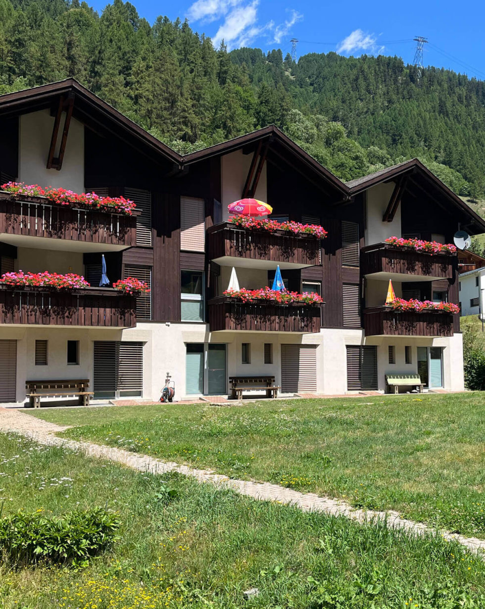 Lötschental Valley Guide | Lauchernalp Resort, Swiss Alps